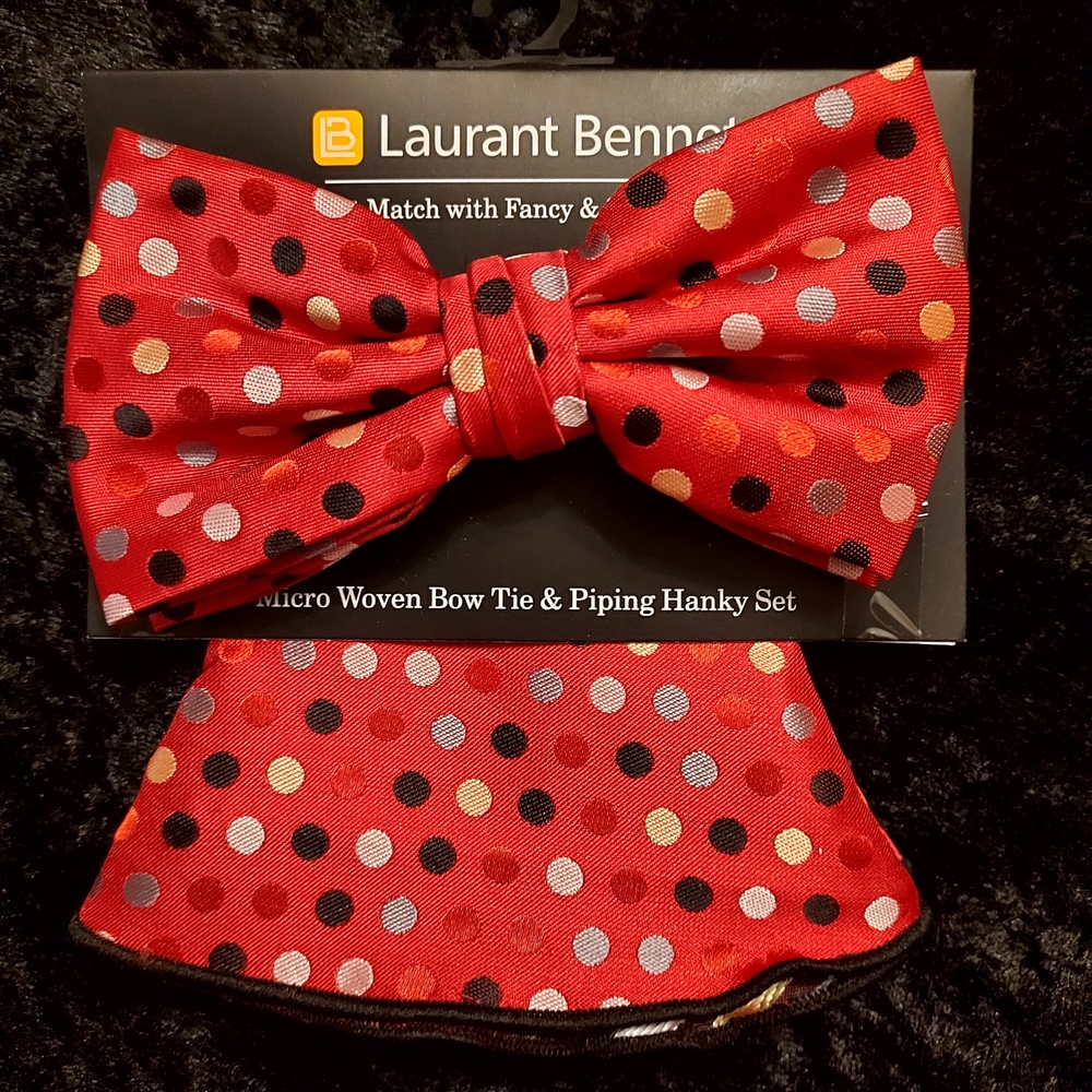 Red Polka Dot Bow Tie and Hanky Set